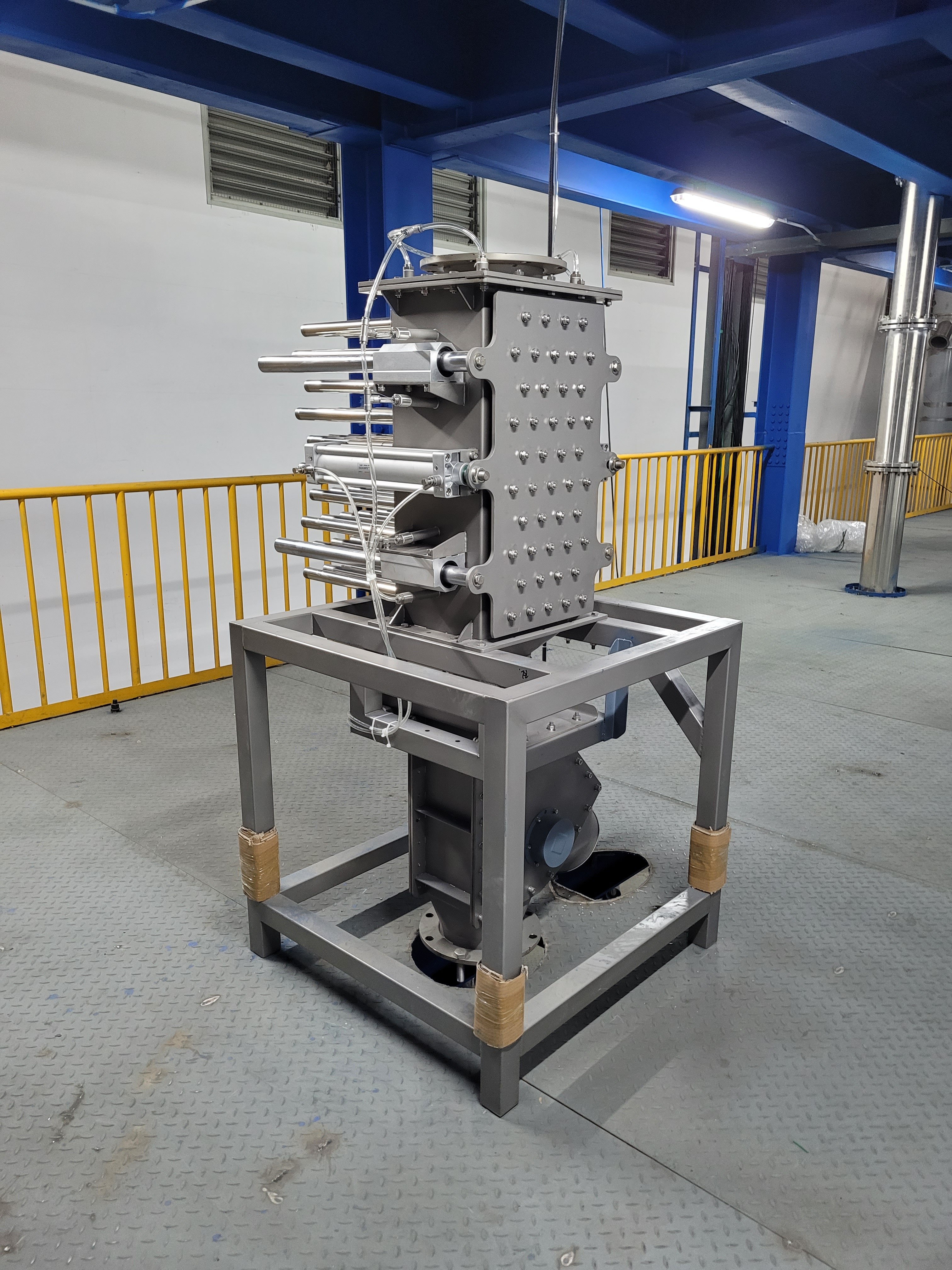 Pericolele impurităților de fier în producția de pulbere de chili și rolul cheie al separatoarelor magnetice